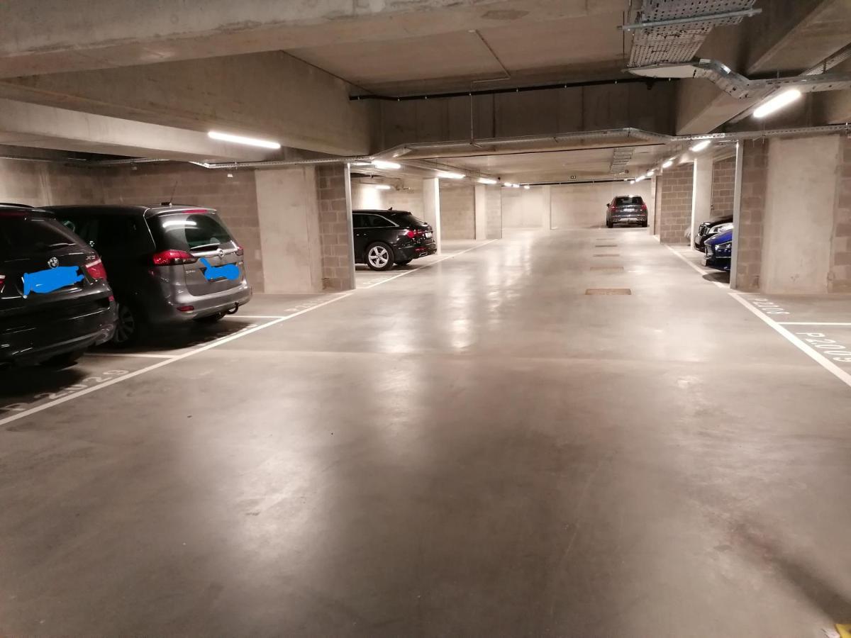 Bartine - Modern And Spacious Flat Near The Sea, Free Parking Space Oostende Exteriör bild
