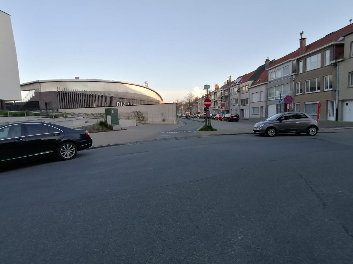 Bartine - Modern And Spacious Flat Near The Sea, Free Parking Space Oostende Exteriör bild