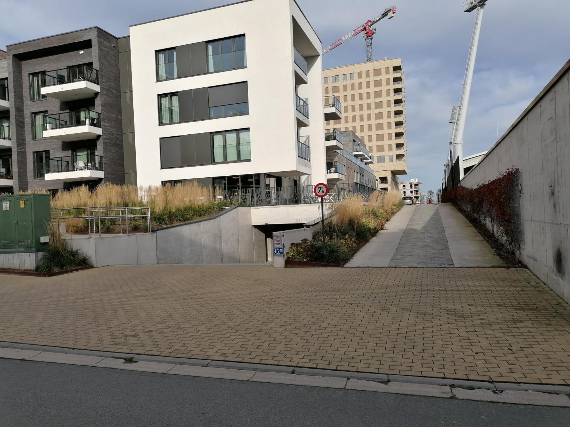 Bartine - Modern And Spacious Flat Near The Sea, Free Parking Space Oostende Exteriör bild