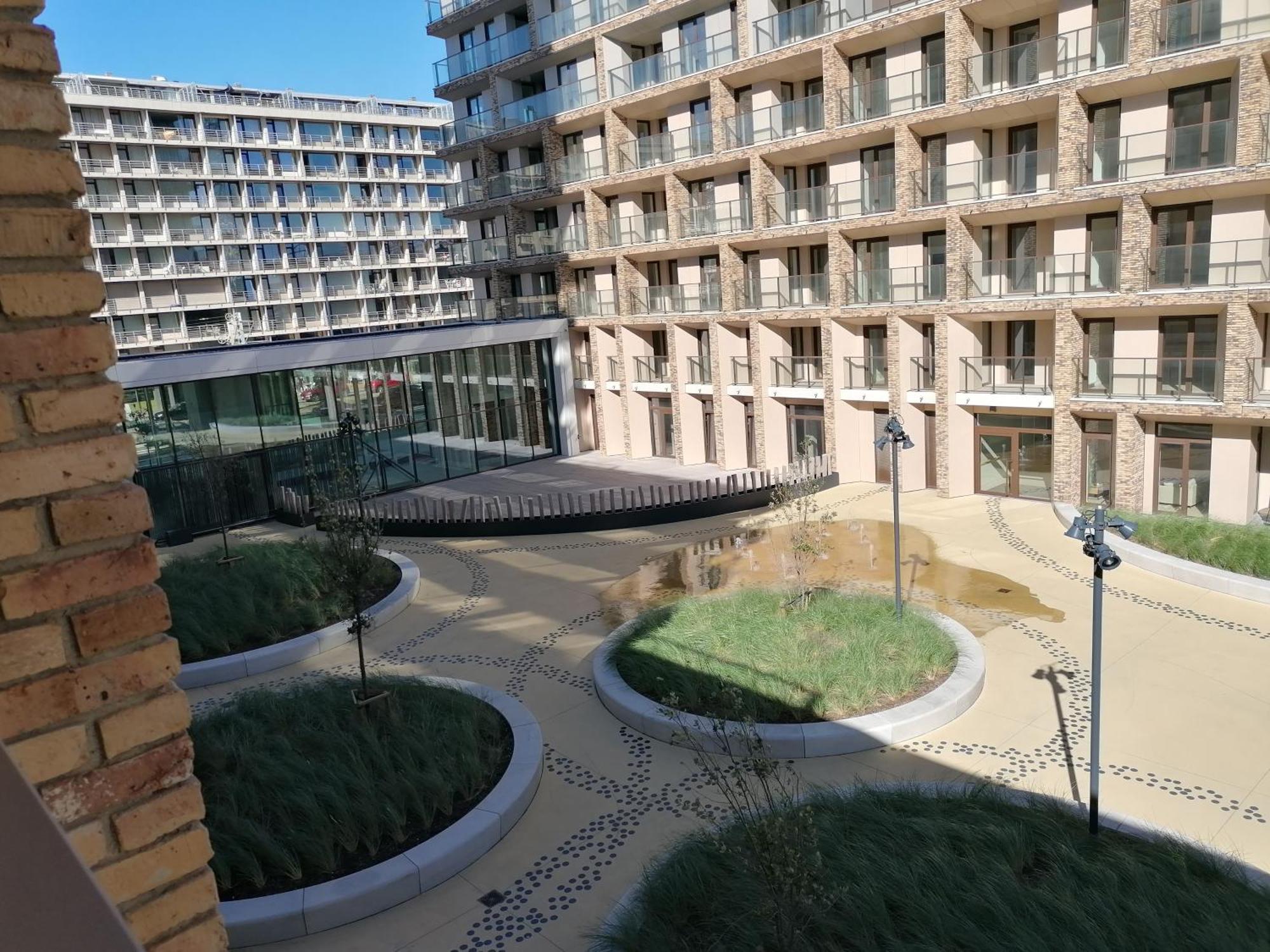 Bartine - Modern And Spacious Flat Near The Sea, Free Parking Space Oostende Exteriör bild