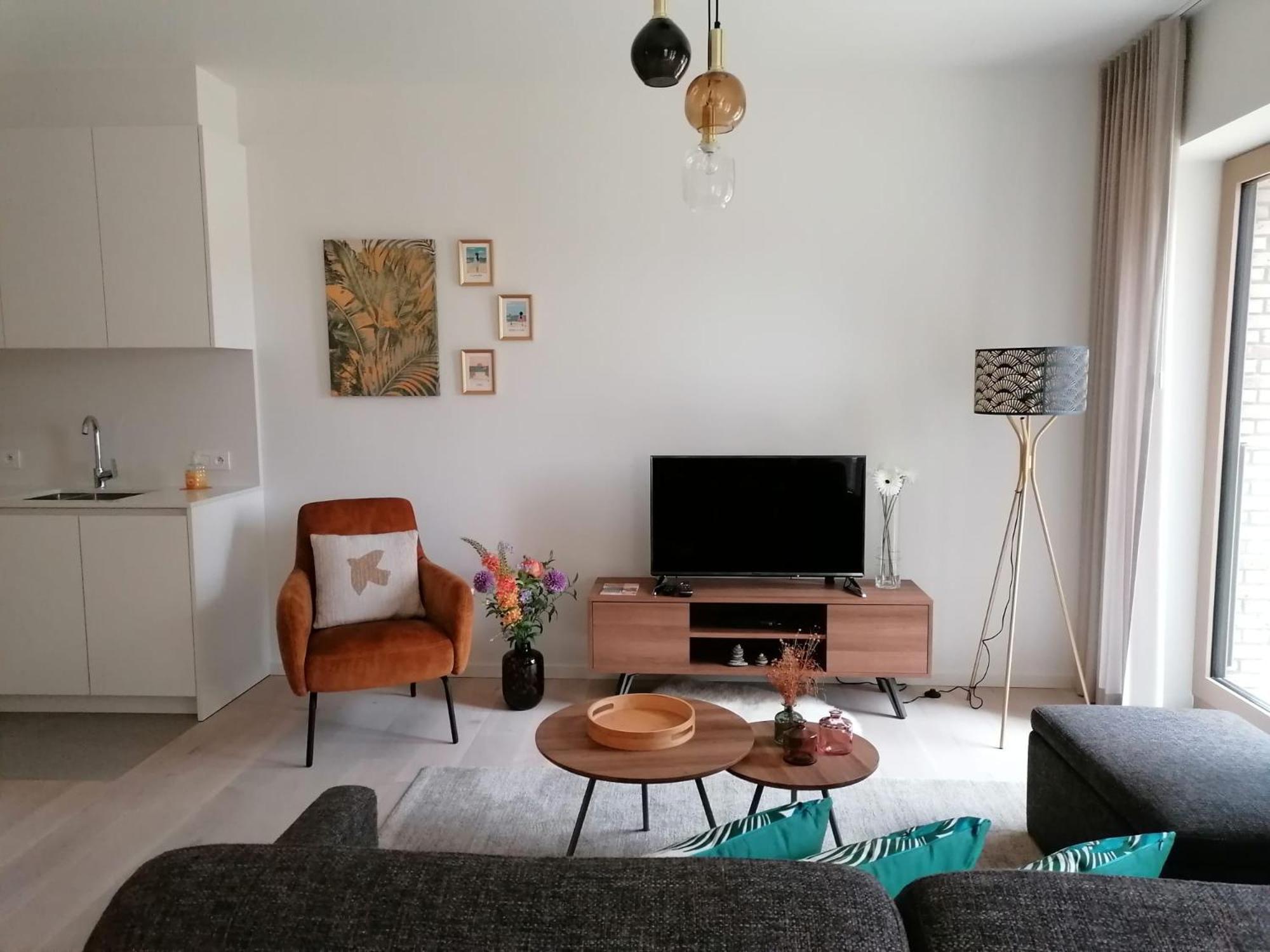 Bartine - Modern And Spacious Flat Near The Sea, Free Parking Space Oostende Exteriör bild